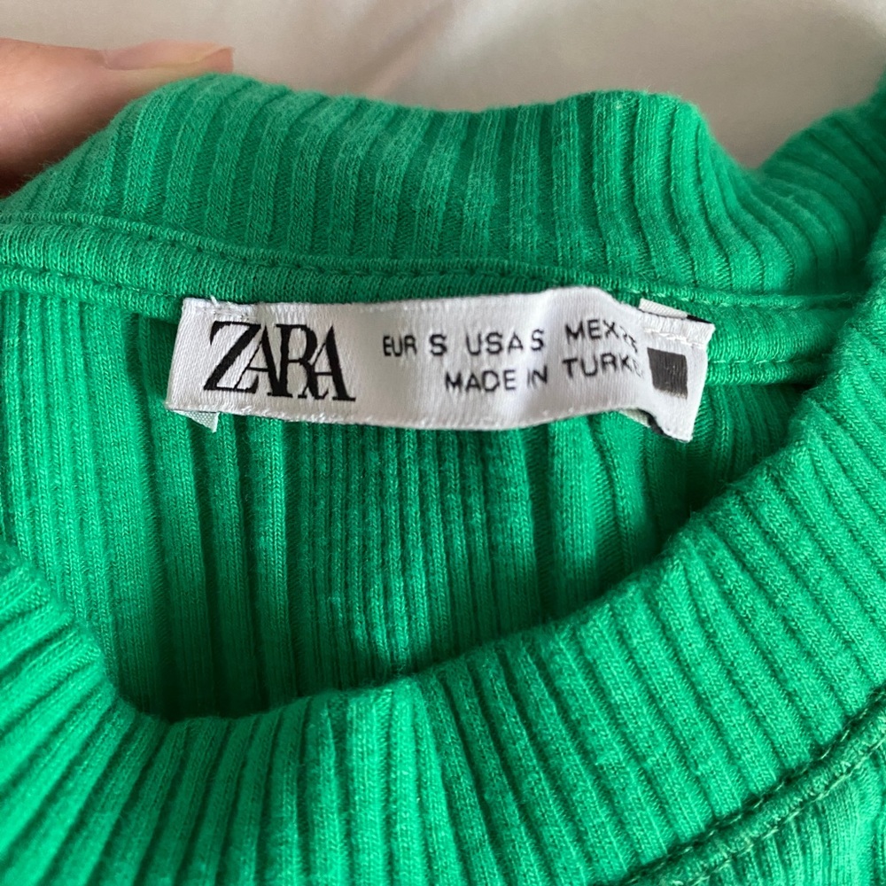 Zara Green Ribbed Tank Top - Picture 3 of 3